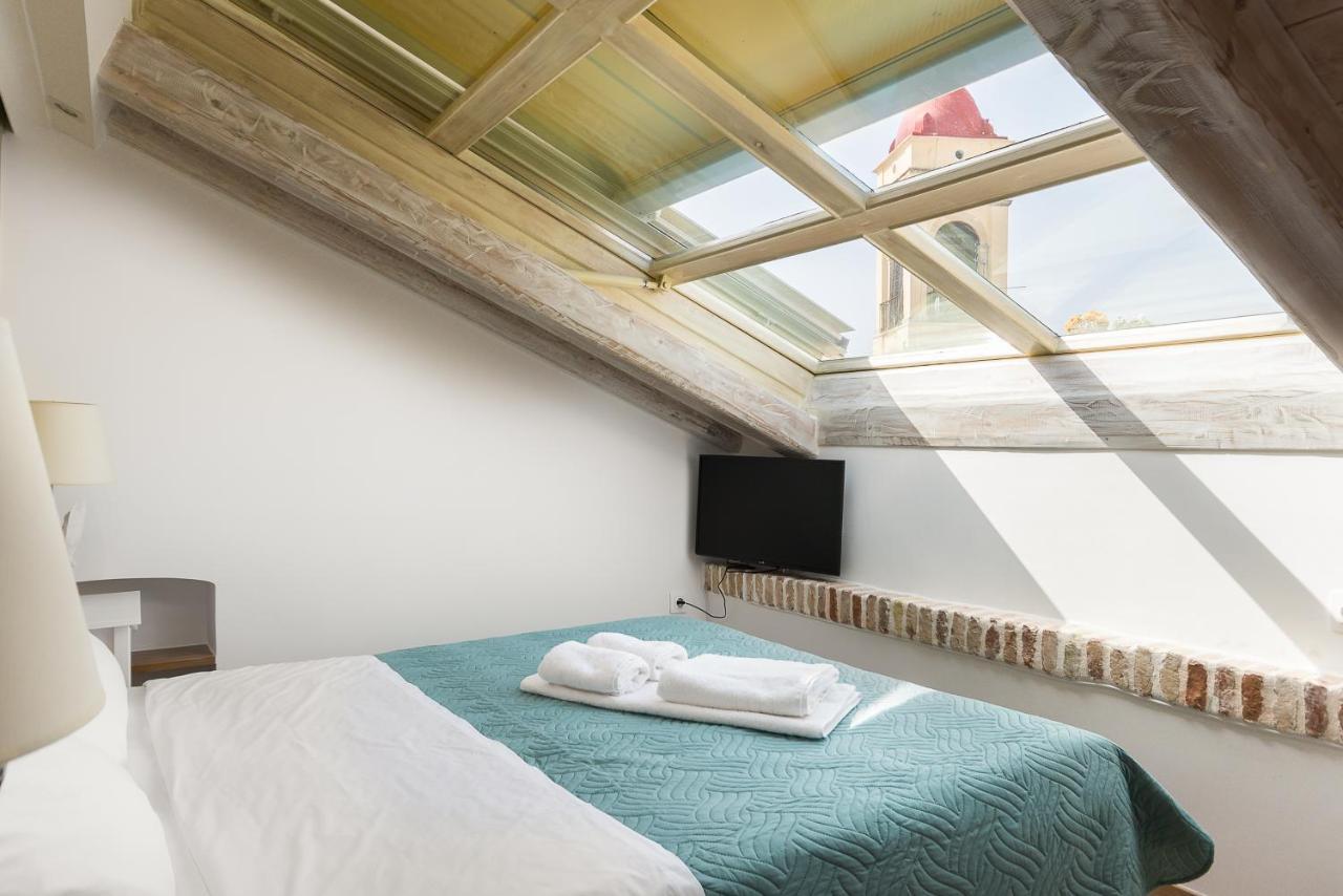 Sky Loft Corfu Old Town Apartments Экстерьер фото